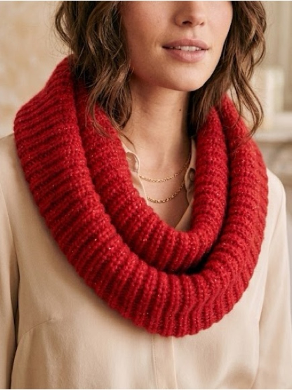Classic Vintage Red Sparkle Infinity Loop Chunky Scarf